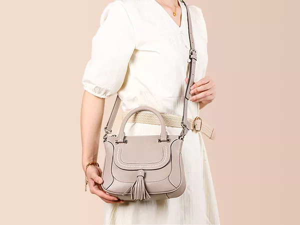 Crossbody laukku